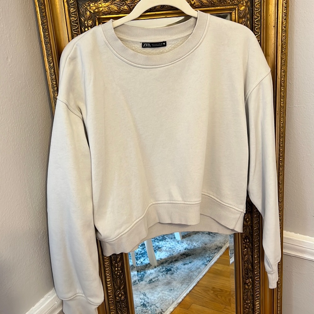 Zara sweatshirt